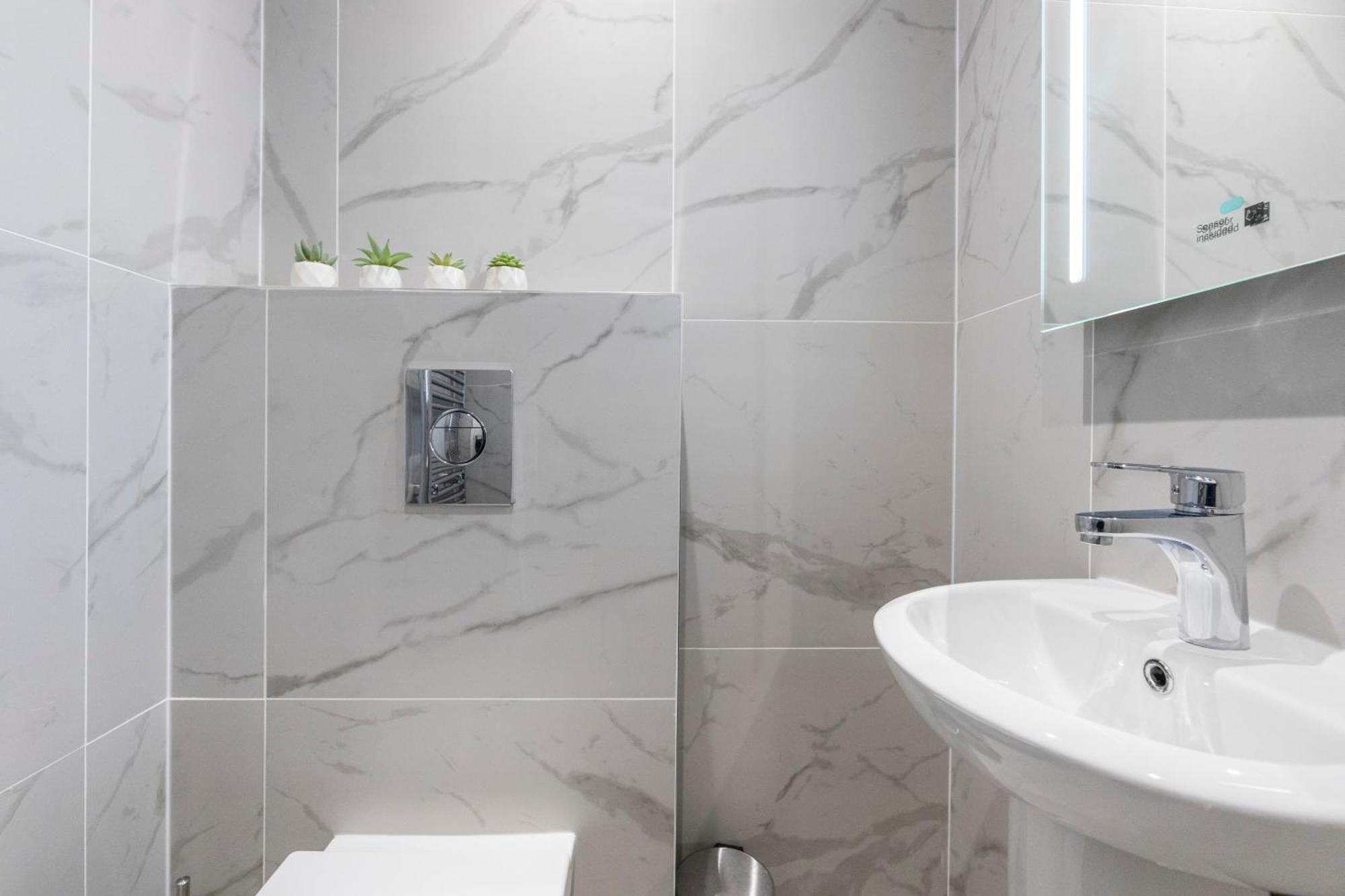 Luxurious 2 Bedroom - Apartment - Central Location Londra Dış mekan fotoğraf